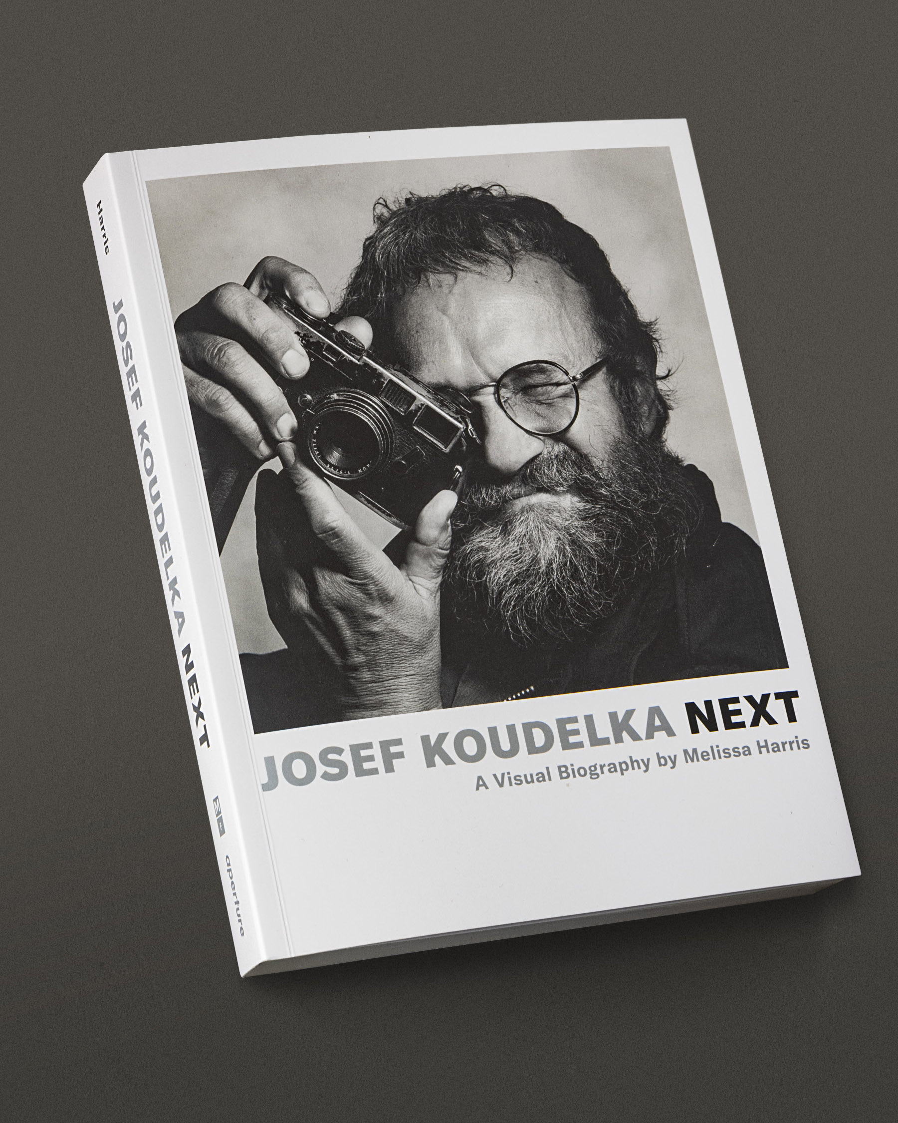 アート・デザイン・音楽 JOSEF KOUDELKA / GYPSIES アート・デザイン・音楽 JOSEF KOUDELKA / GYPSIES Koudelka